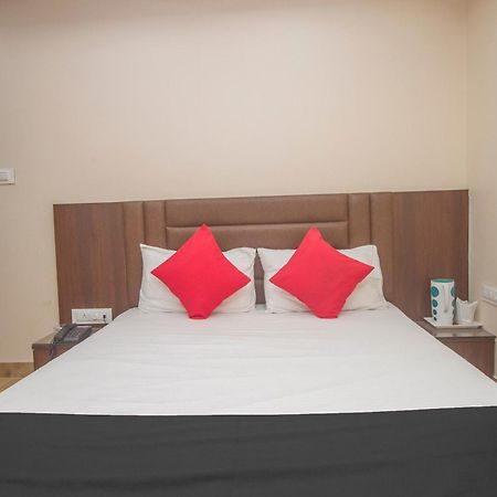 Capital O Stay In Koch Bihār Exterior foto