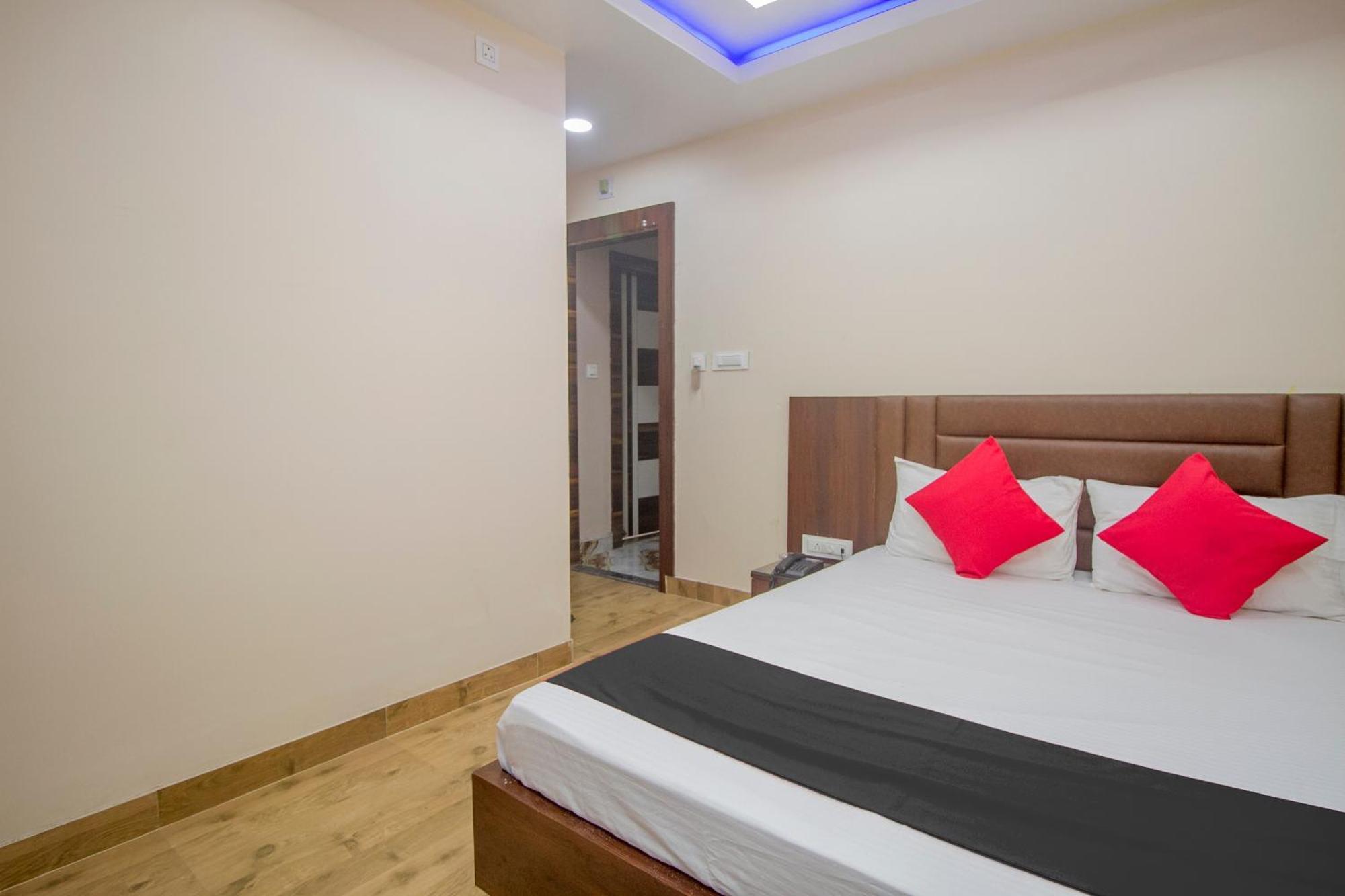 Capital O Stay In Koch Bihār Exterior foto
